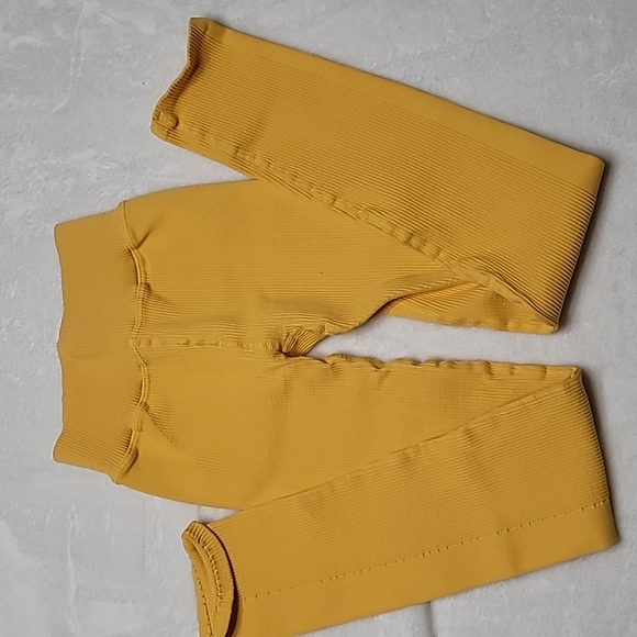 FP Movement by Free People Happiness Runs 7/8 Length Ribbed Leggings Yellow XS - Picture 6 of 14